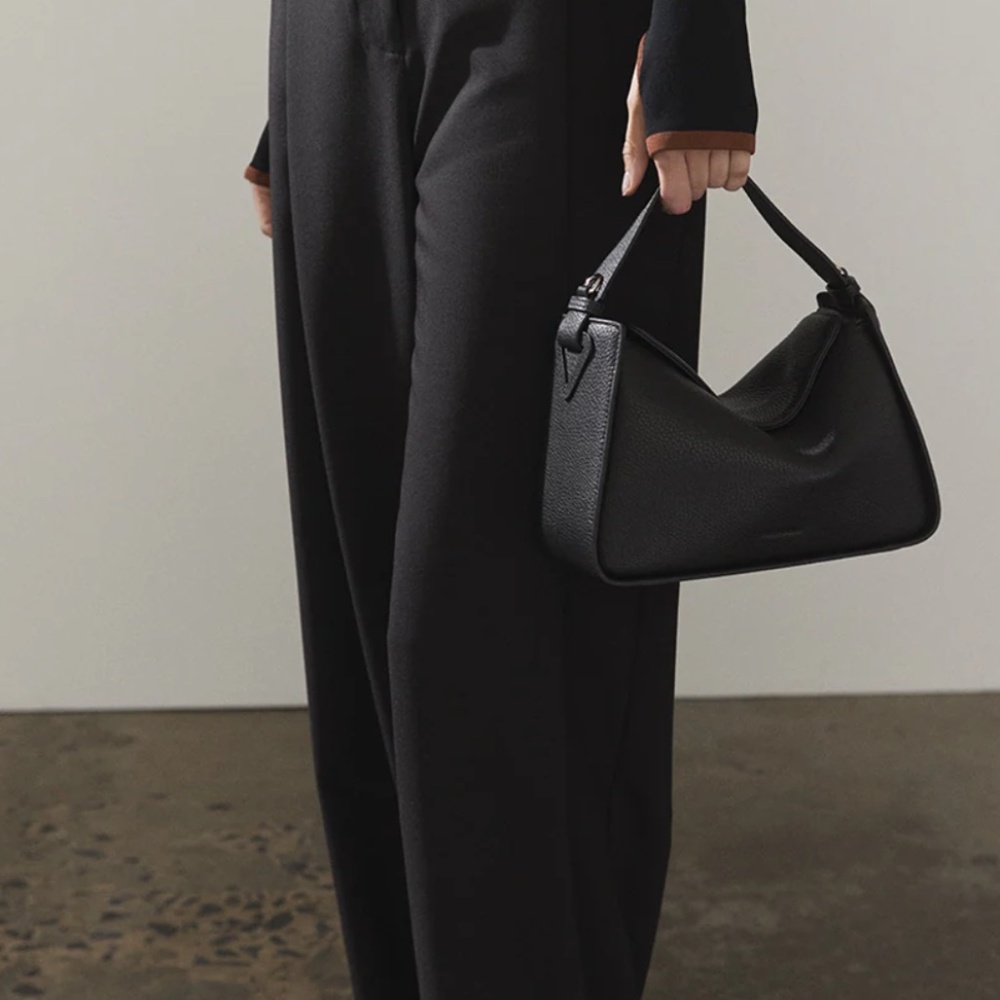The Horse Clementine Bag in Black Pebbled Leather - Picture 15 of 16